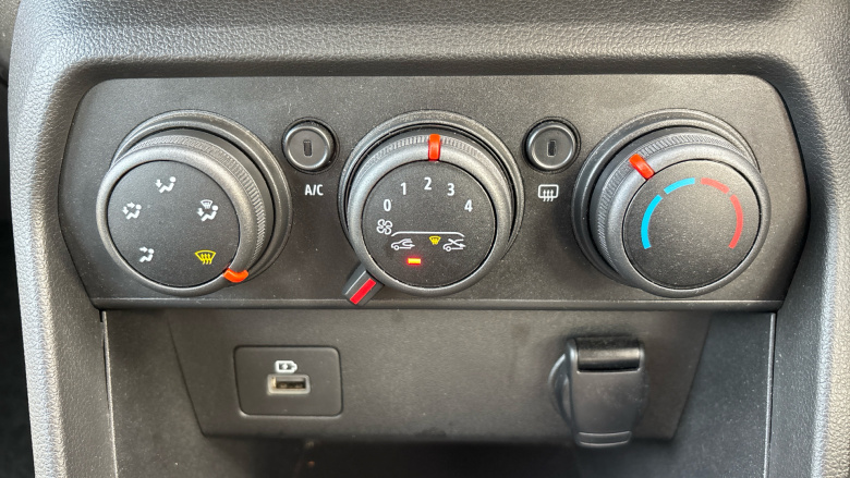 Dacia Sandero 1.0 TCe Comfort 5dr Petrol Hatchback